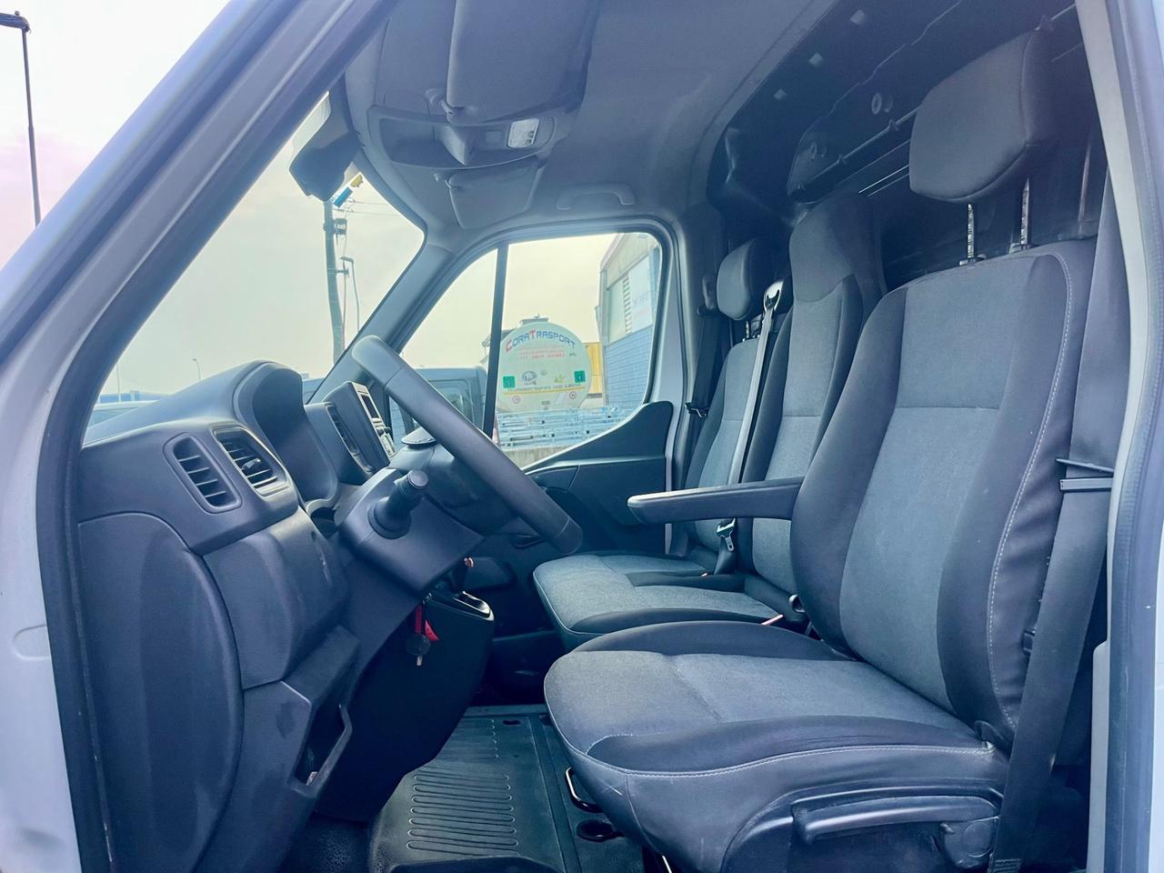 Renault Master 2.3 dCi L1 H1 Ka 2.8t