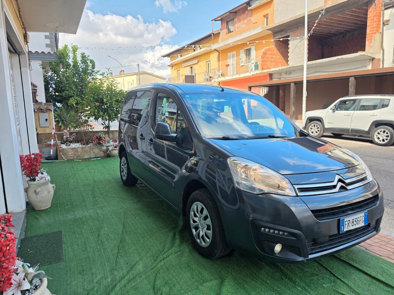 Citroen Berlingo 1.6 hdi 100cv 5 POSTI