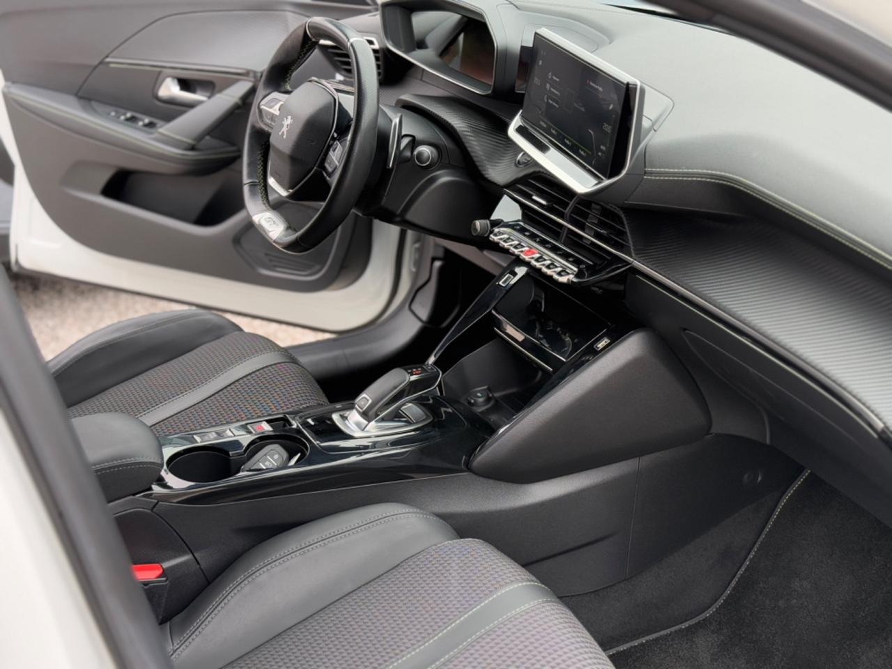 Peugeot 208 Automatica! 5p GT Line