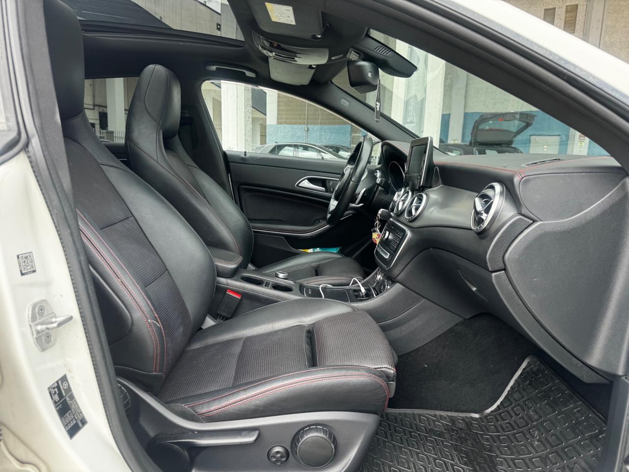 Mercedes-benz CLA 200 d 4Matic Premium AMG 2016