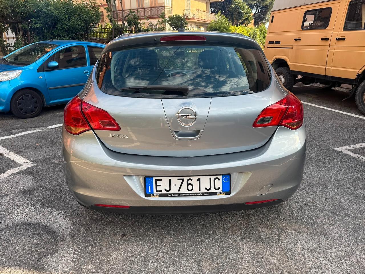 Opel Astra 1.4 100CV 5 porte