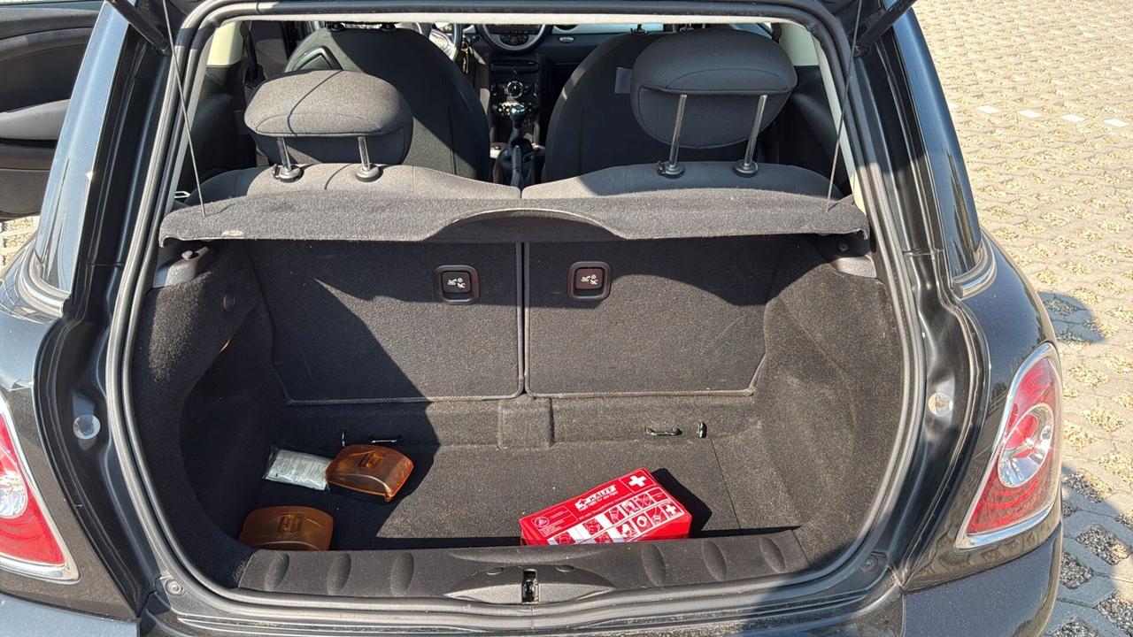 Mini 1.6 16V One (55kW)