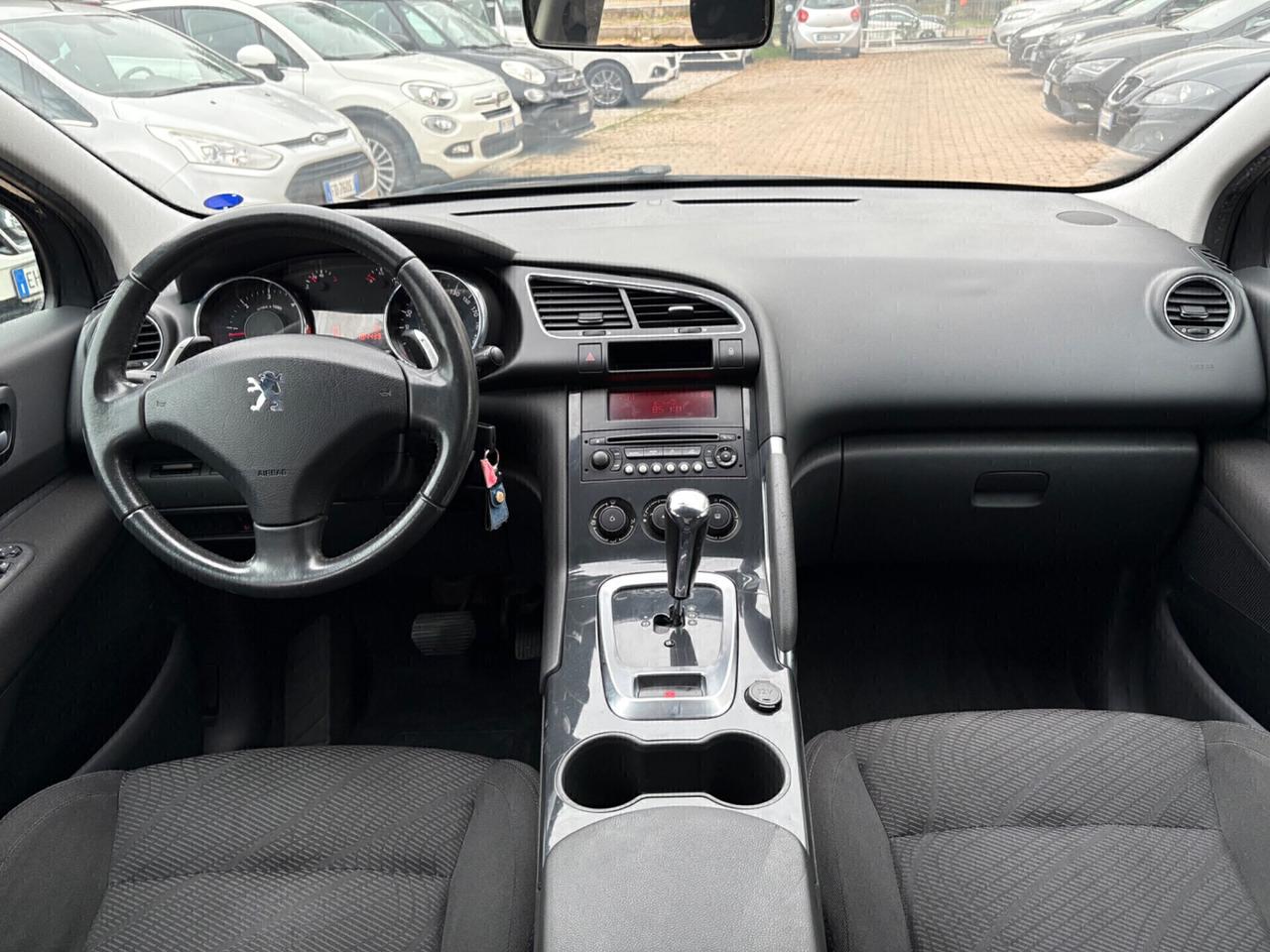Peugeot 3008 1.6 HDi 110CV cambio robotizzato Business