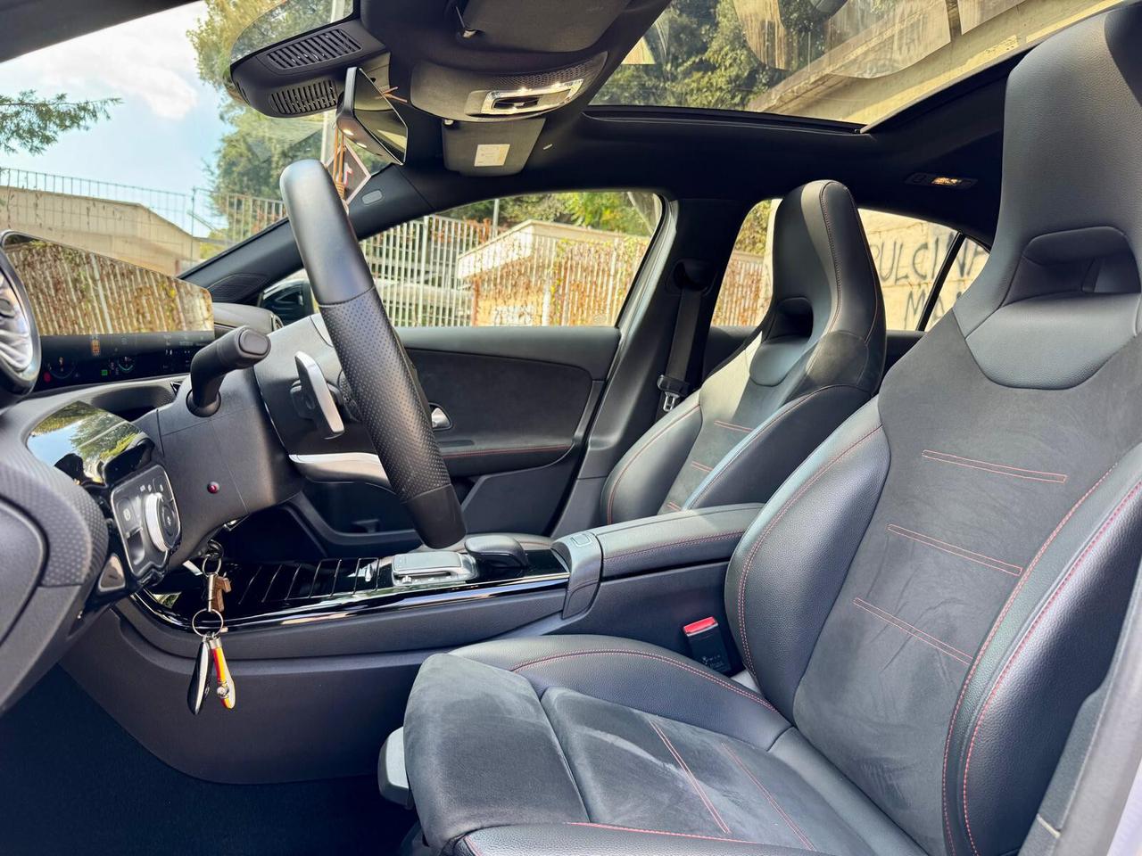 Mercedes A 250e Premium AMG 218CV | Tetto | 18" | Pelle/Alcantara | 57.000 KM