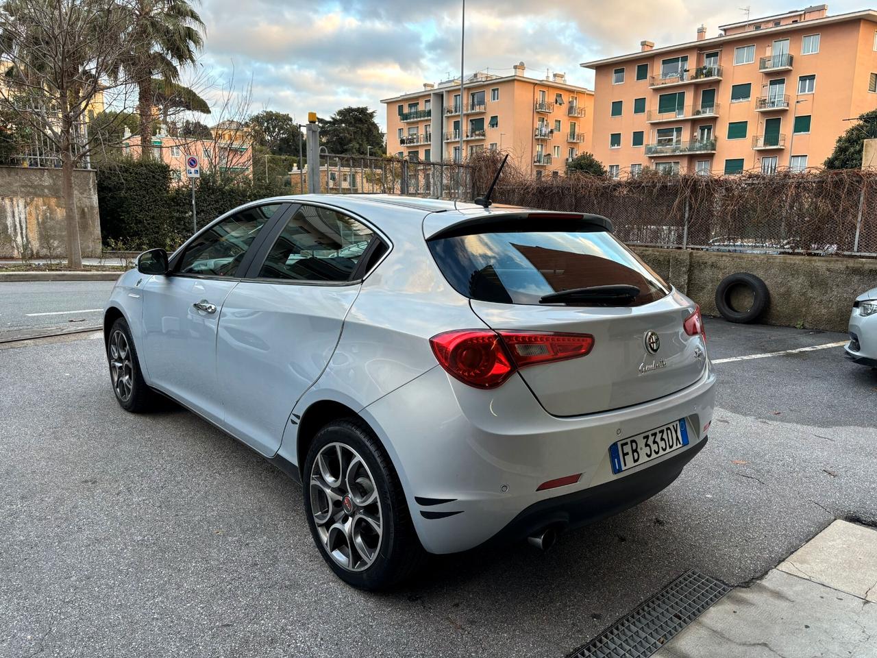 Alfa Romeo Giulietta 1.4 Turbo 120 CV Distinctive TETTO PANORAMICO APRIBILE