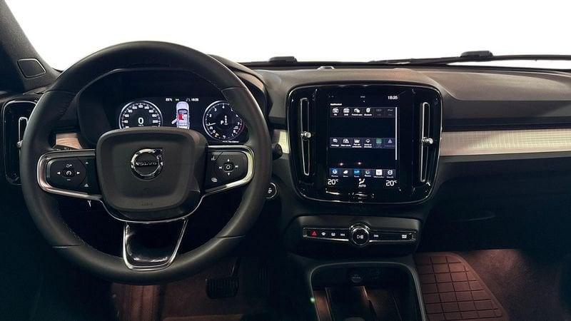 Volvo XC40 N1 T2 Core auto