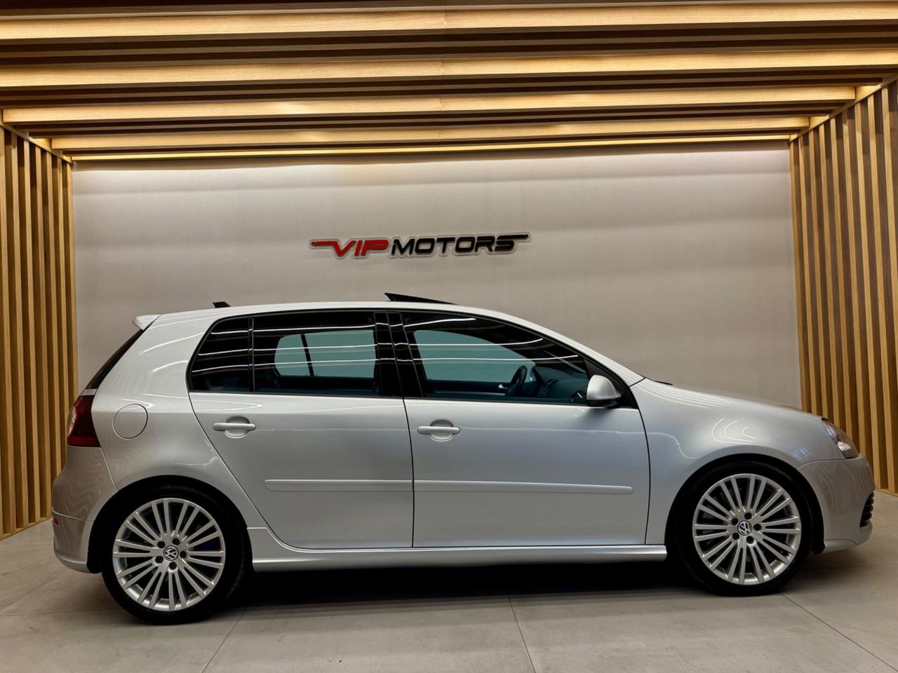 VOLKSWAGEN GOLF R32 5PORTE DSG PELLE TETTO 250CV PERMUTE FULL