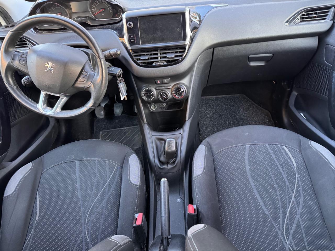 Peugeot 208 1.4 HDi 68 CV 5 p neopaten garanzia 12 m