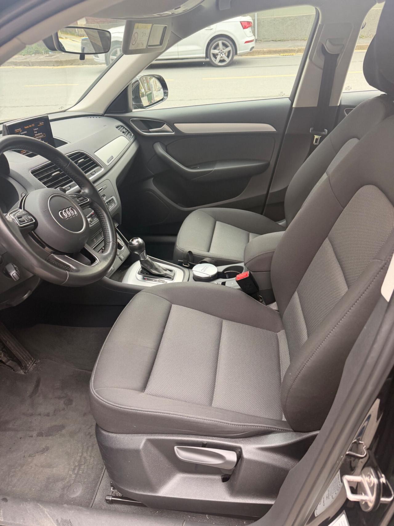 Audi Q3 2.0 TDI 150 CV quattro S tronic Sport