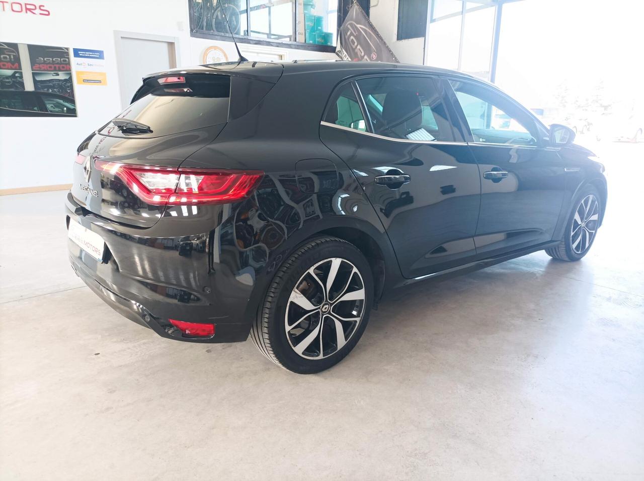 Renault Mégane dCi 8V 110 CV EDC Energy Intens