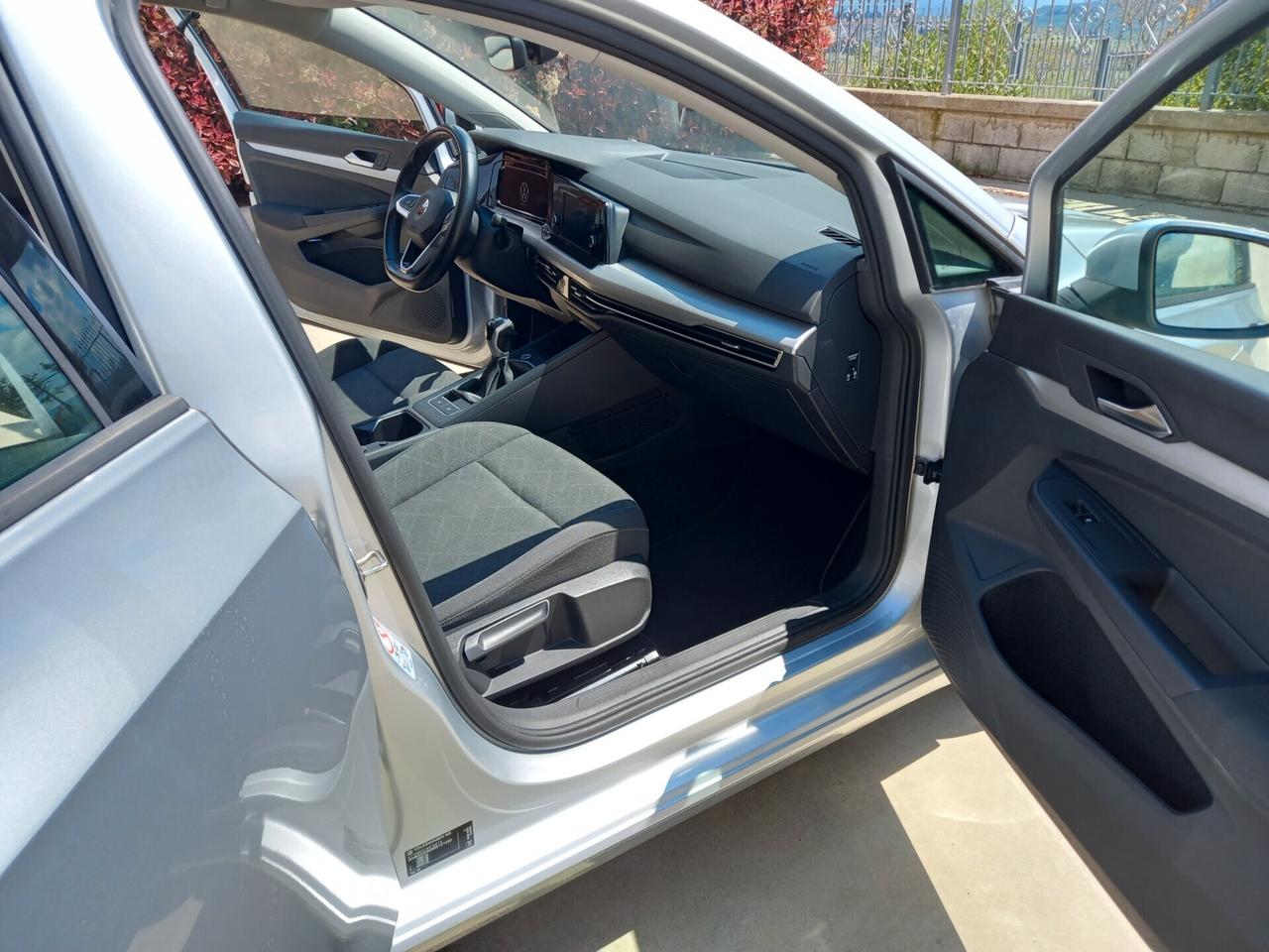 Volkswagen Golf 8 2.0 TDI 2021