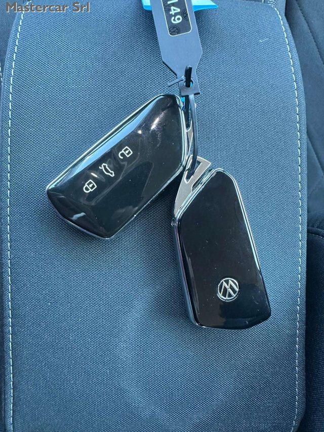 VOLKSWAGEN Golf Golf VIII 2020 2.0 tdi Style 150cv dsg - GJ256YR