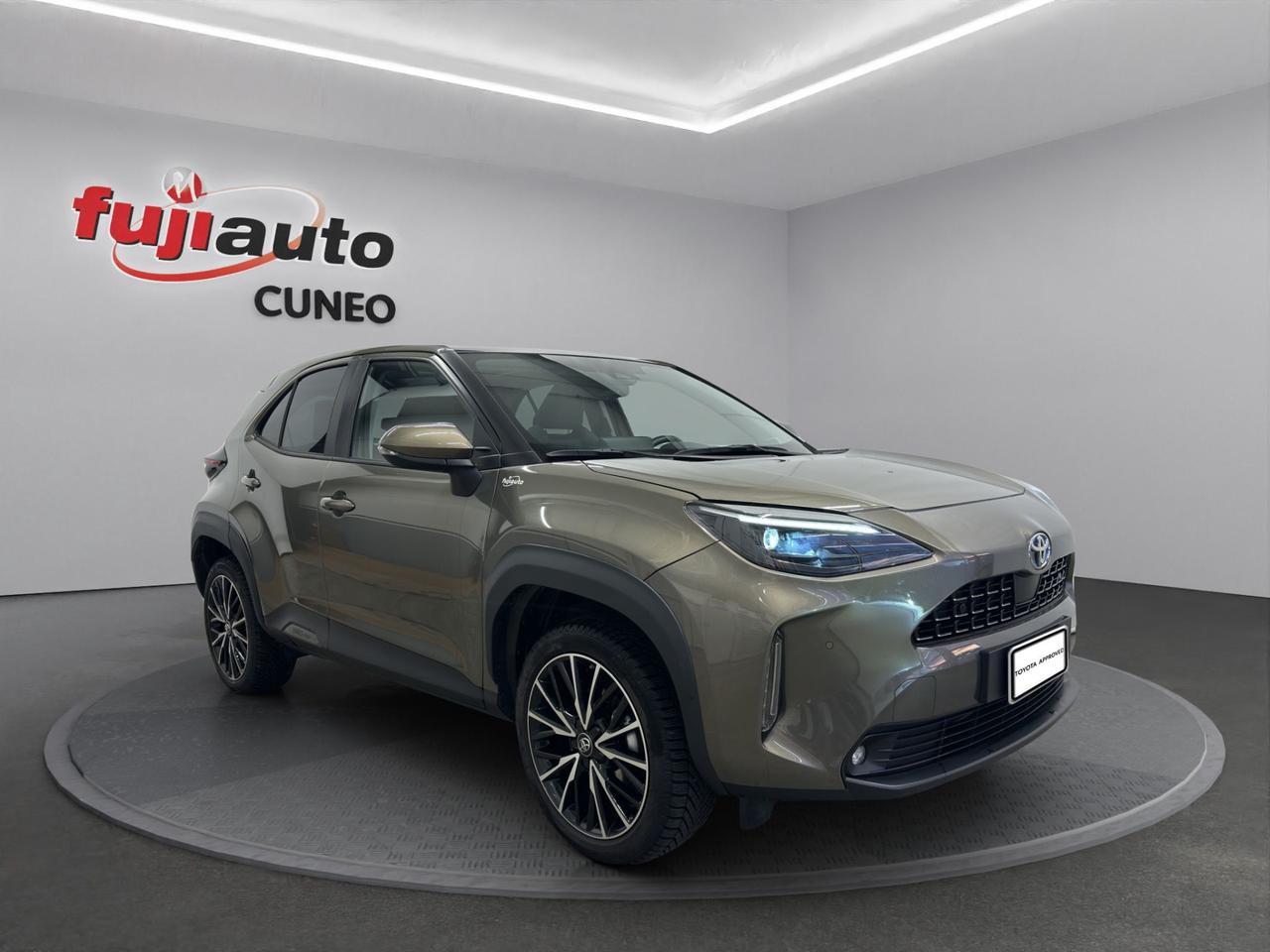 Toyota Yaris Cross 1.5h Lounge fwd 116cv e-cvt