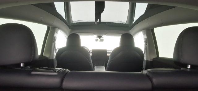 TESLA Model Y Long Range Dual Motor AWD - Autopilot avanzato