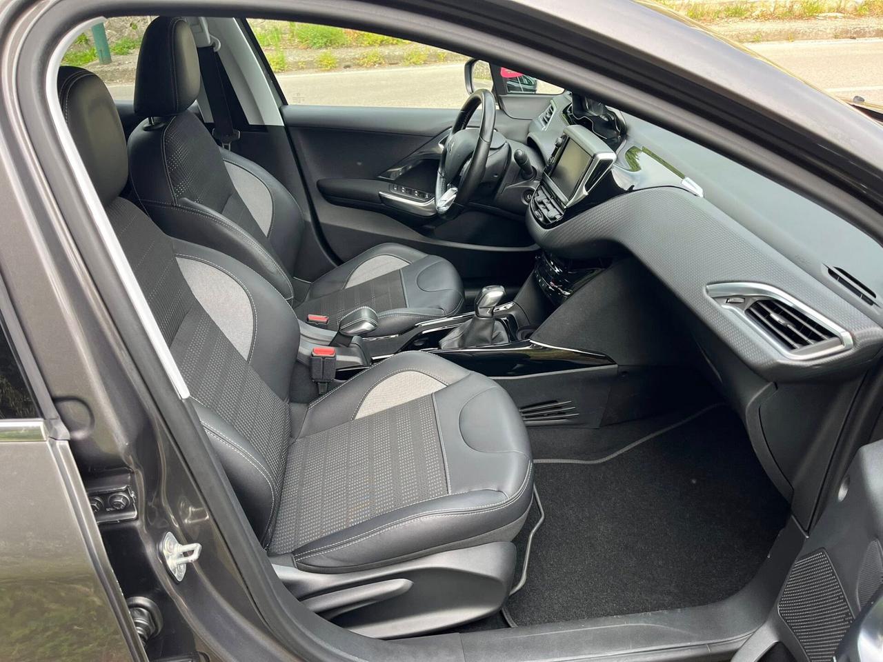 Peugeot 2008 1.6 BlueHDi 100CV Allure