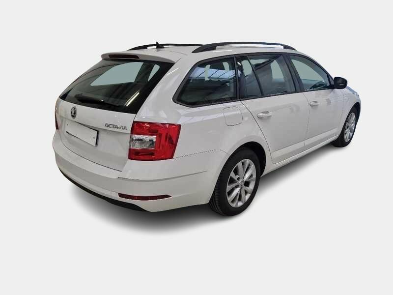 SKODA OCTAVIA WAGON 1.6 TDI CR DSG Executive