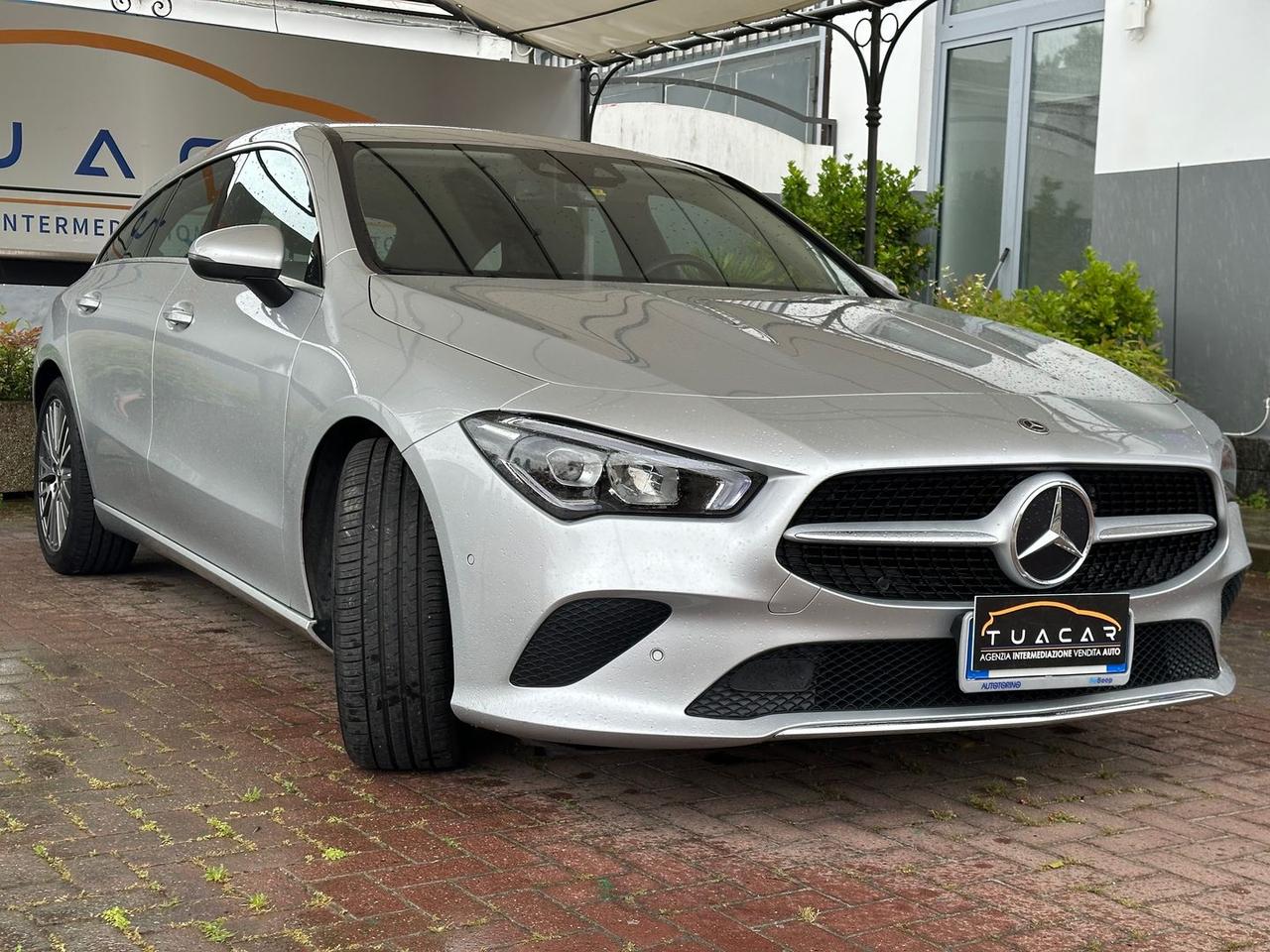 Mercedes-Benz CLA 180 Sport CLA 180 D