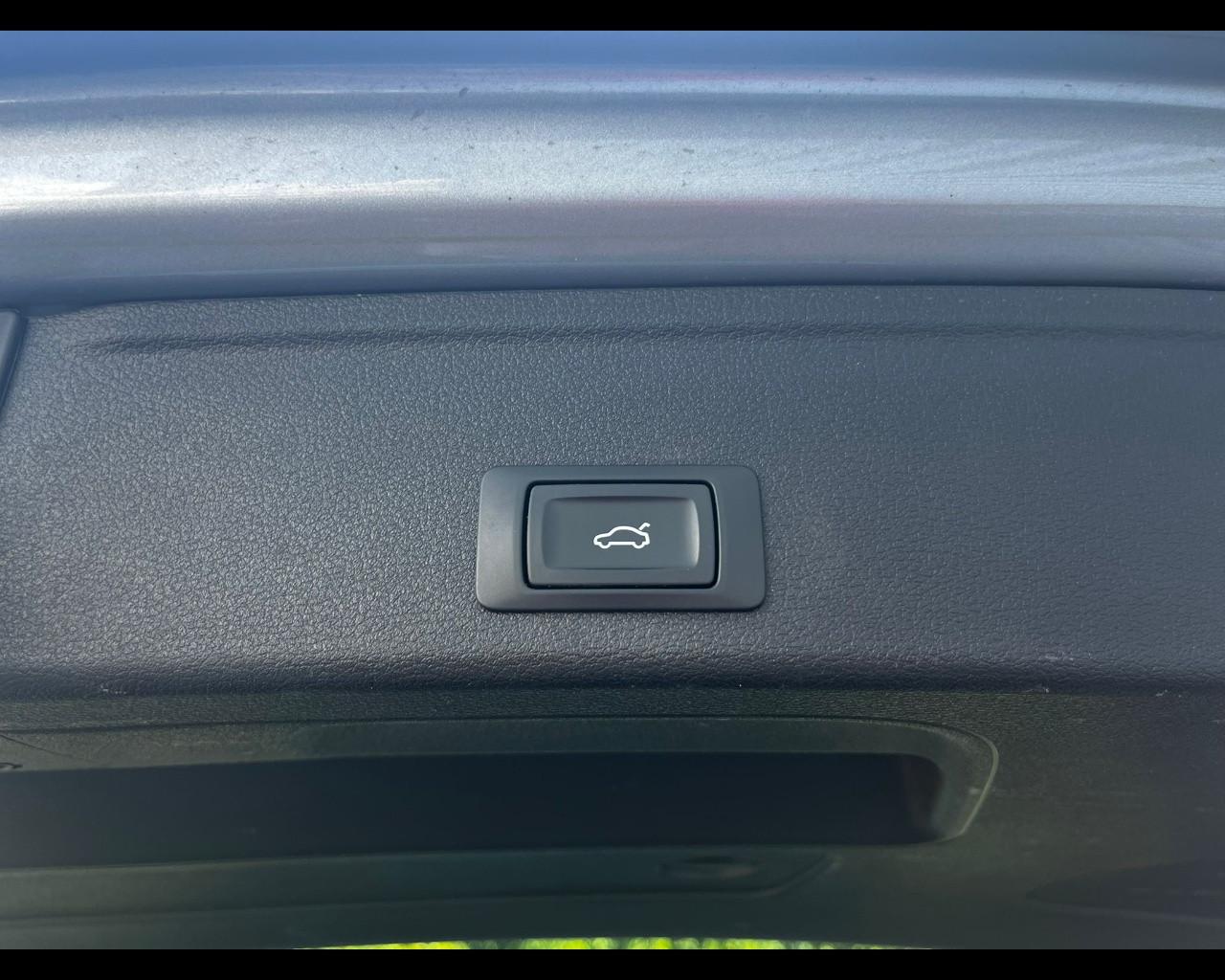 AUDI A4 AVANT 40 TDI QUATTRO S-TRONIC SPORT