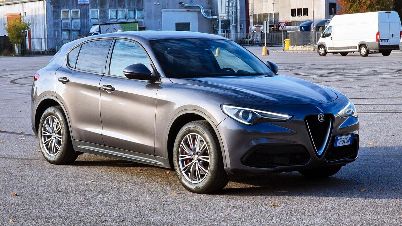 Alfa Romeo Stelvio 2.2 Turbodiesel 190 CV AT8 Q4