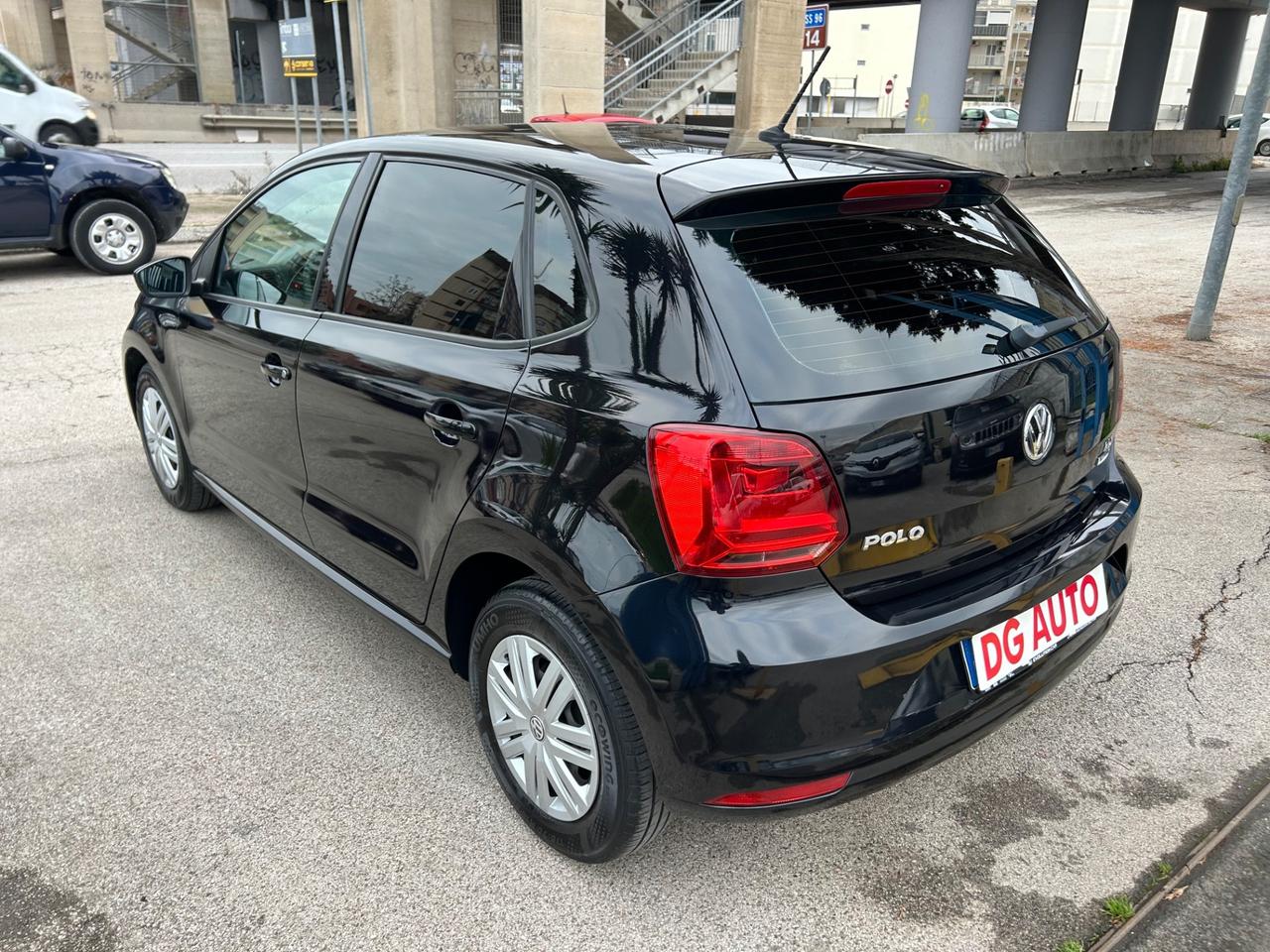 Volkswagen Polo 1.4 TDI 75 cv 2015