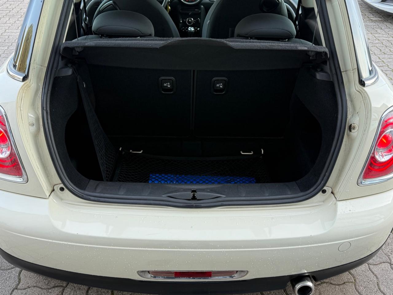 Mini 1.6 16V Cooper D