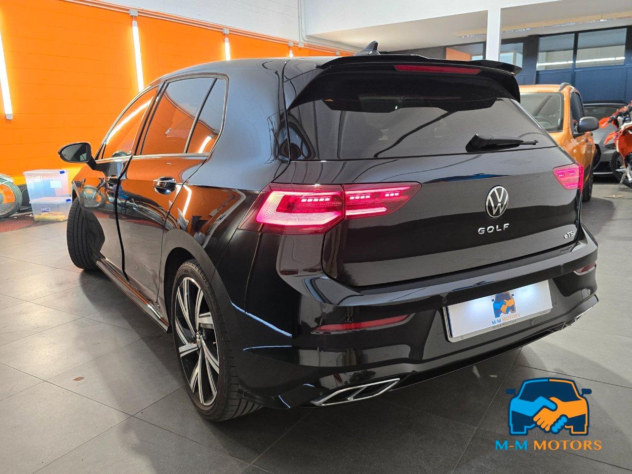Volkswagen Golf 1.5 etsi evo R-Line 150cv dsg
