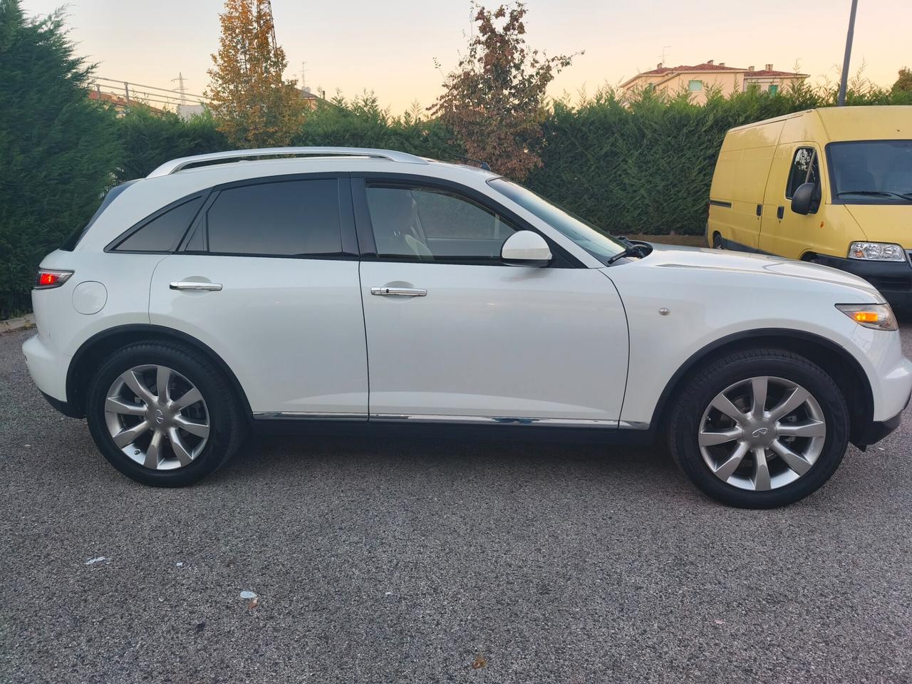 INFINITY FX35 V6 GARANZIA MOTORE NUOVO