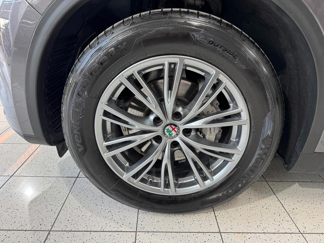 Stelvio 2.2 190CV AT8 Q4 NAVI VETRI SCURI BELLA
