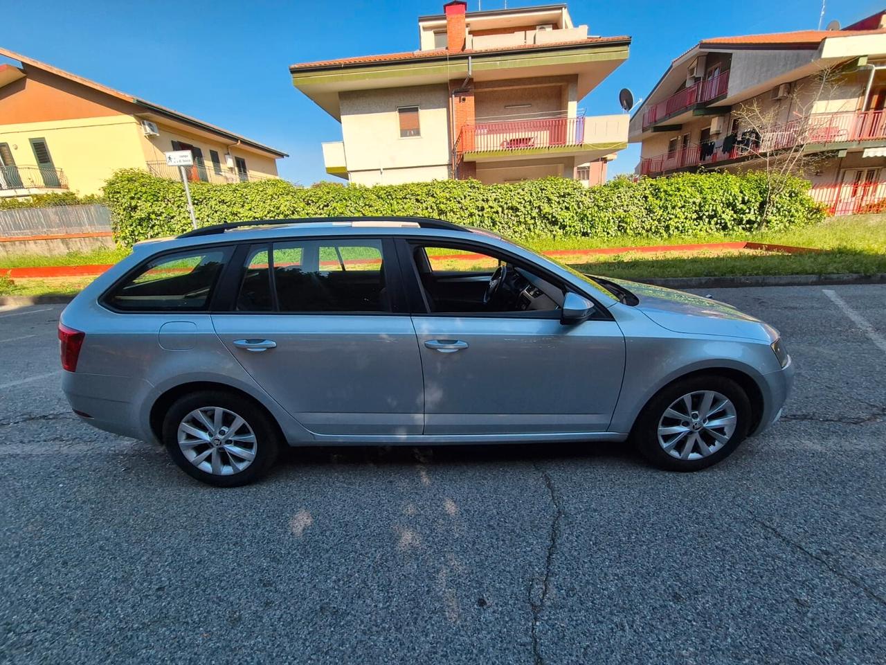 Skoda Octavia 1.6 TDI CR 115 CV DSG Wagon Executive
