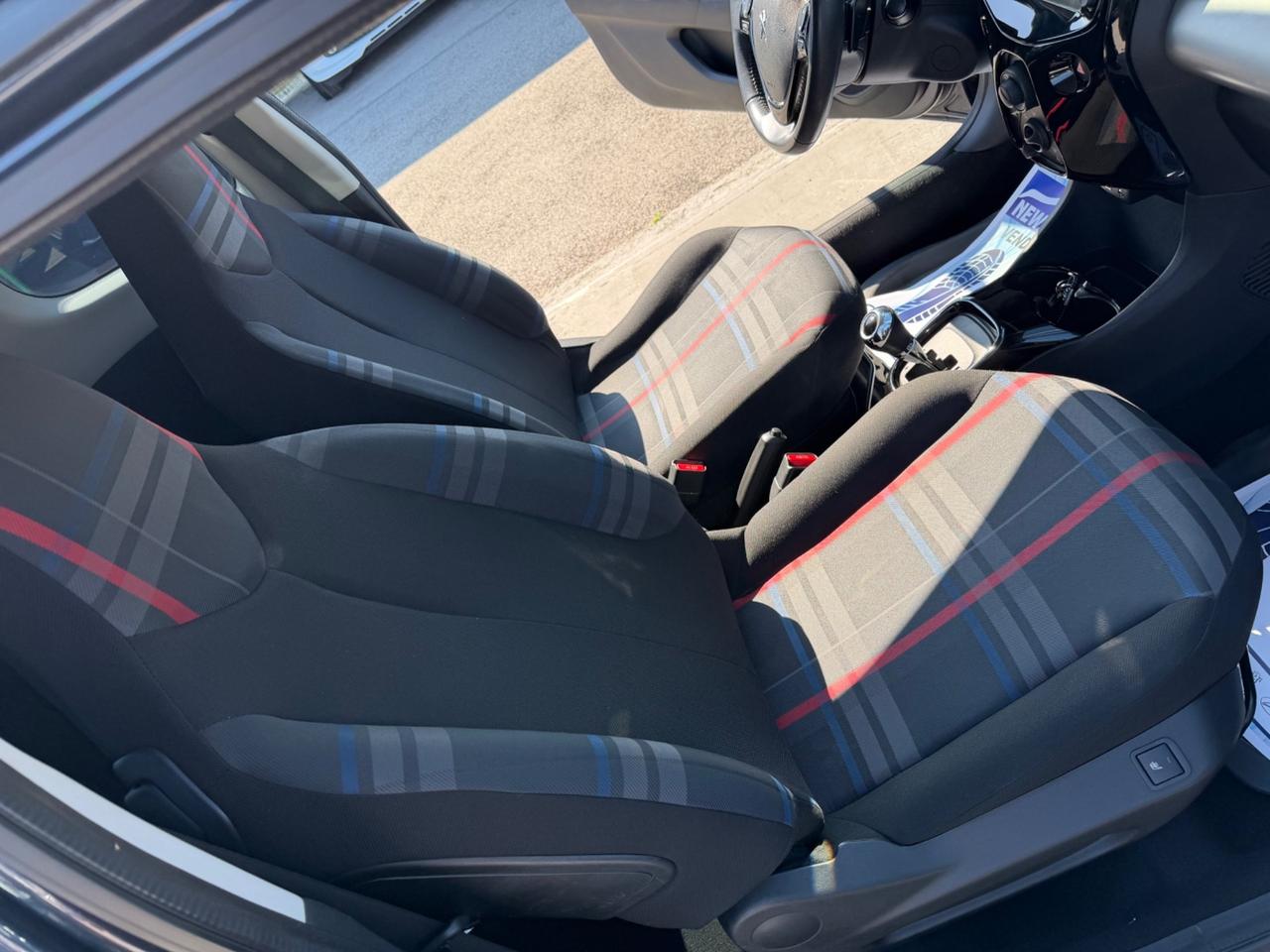 Peugeot 108 VTi 68 3 porte Allure TOP!