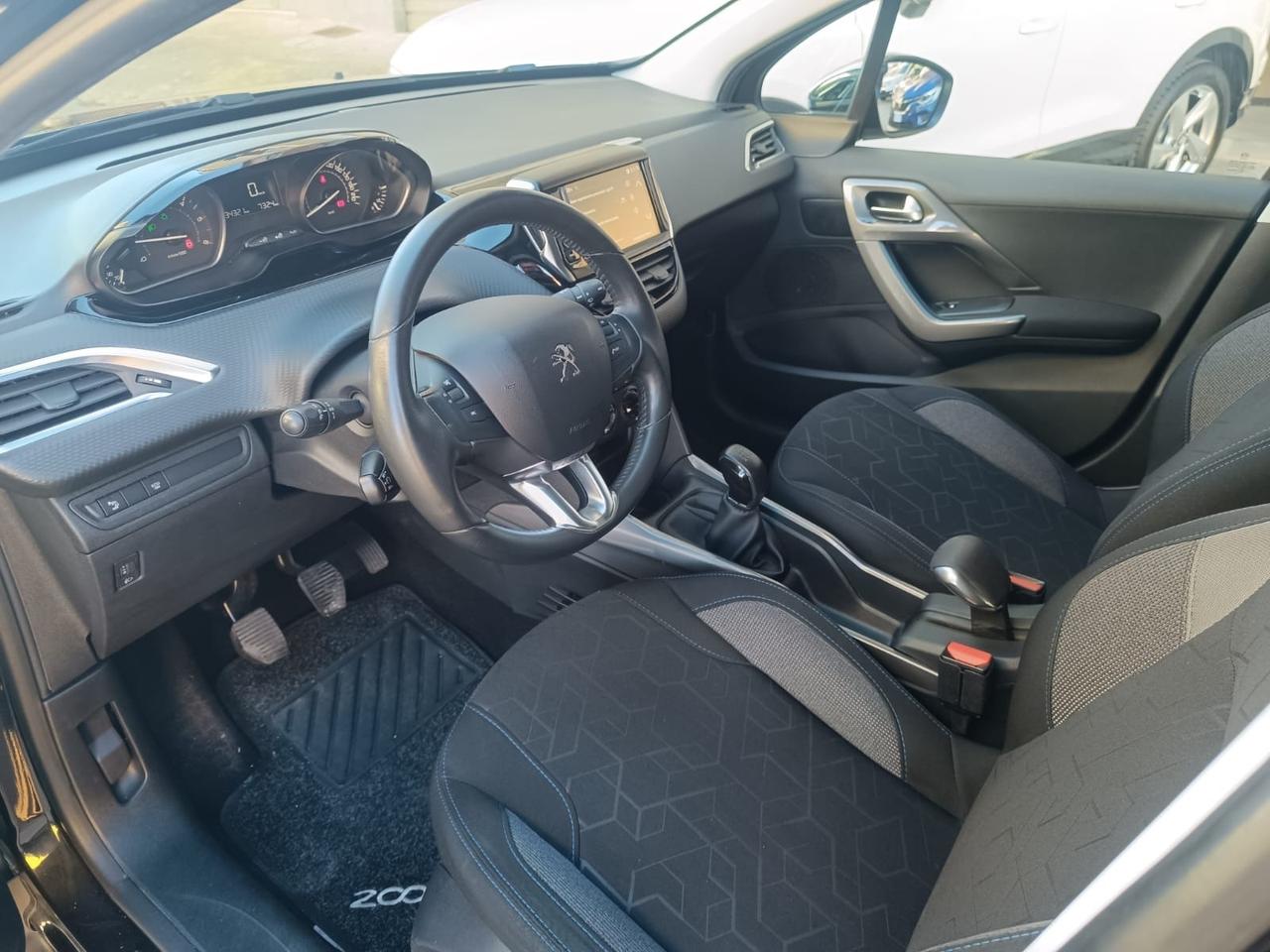 Peugeot 2008 BlueHDi 100 S&S Style