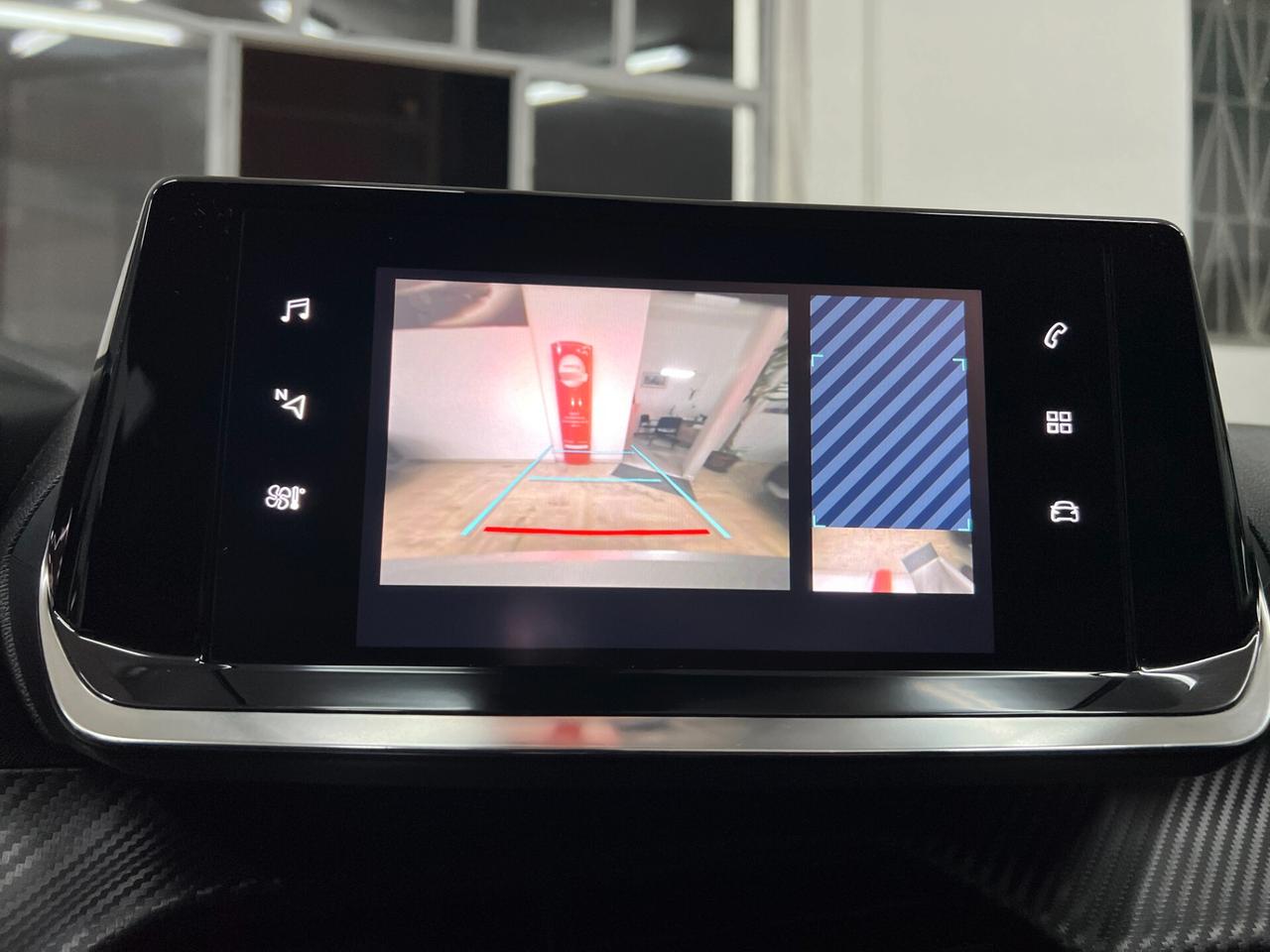 Peugeot 2008 BlueHDi 130 S&S EAT8 Allure