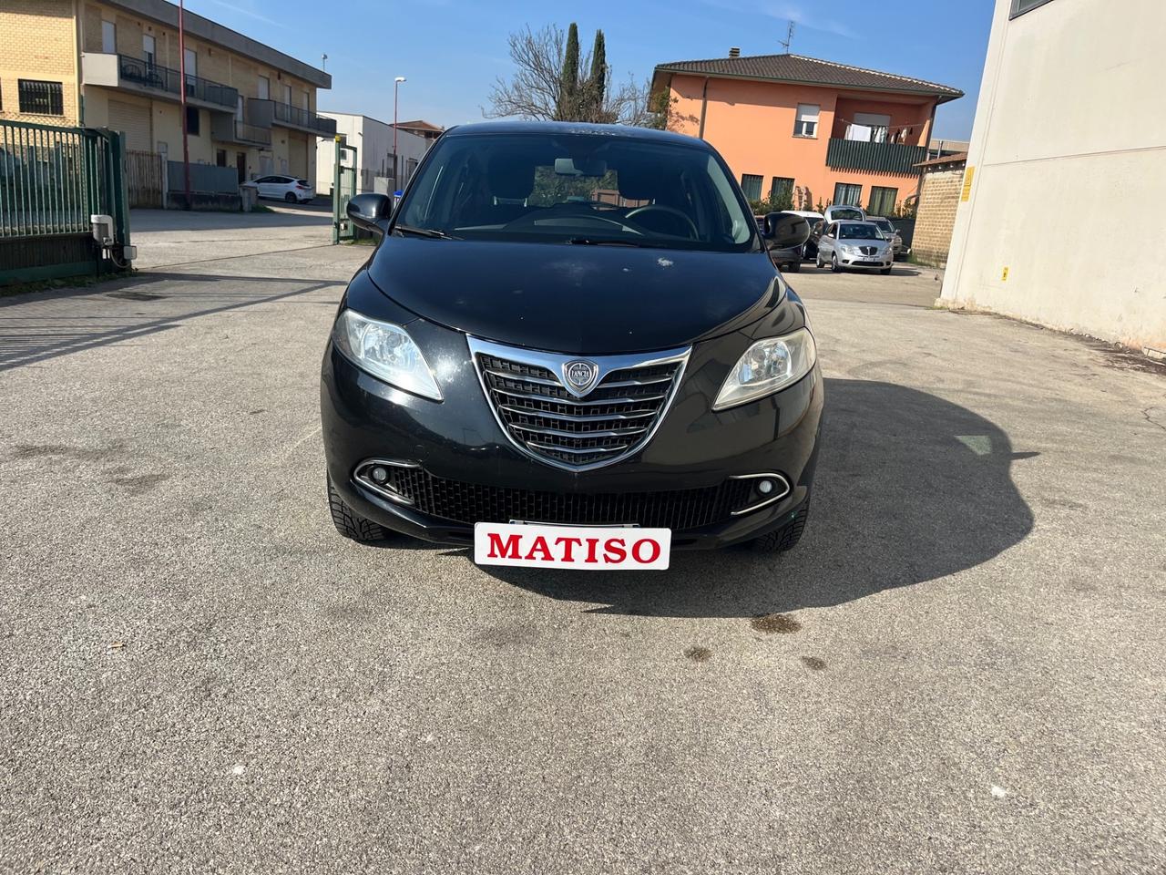 Lancia Ypsilon 0.9 TwinAir 85 CV 5 porte Metano Ecochic Gold