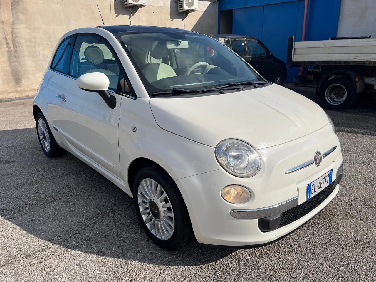 Fiat 500 1.3 mat/95 cv lounge-km 139000-2012