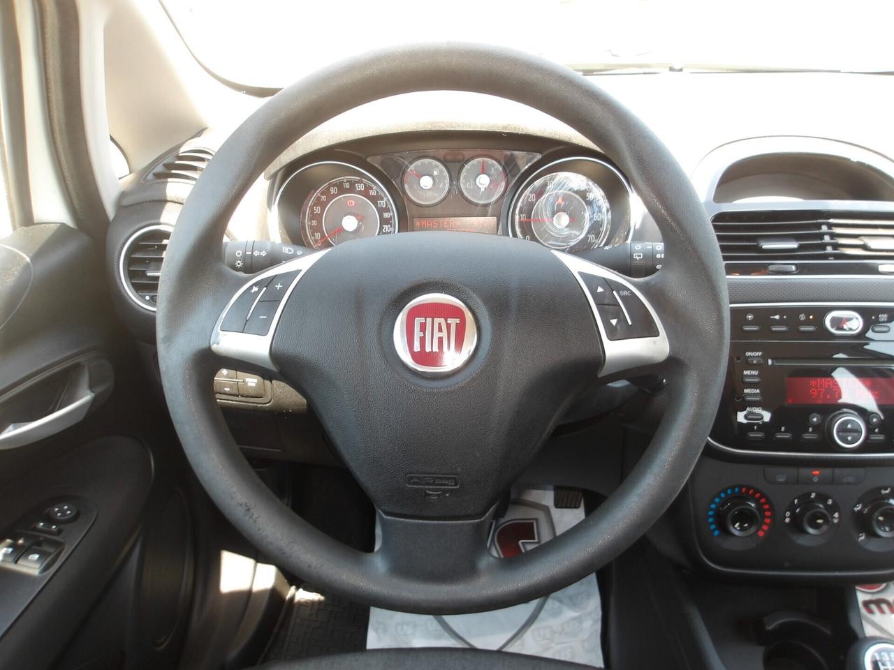 FIAT PUNTO 1.4 BENZ-2013