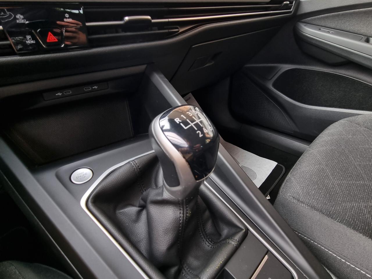 Volkswagen Golf VIII 1.0 tsi evo Life 110cv