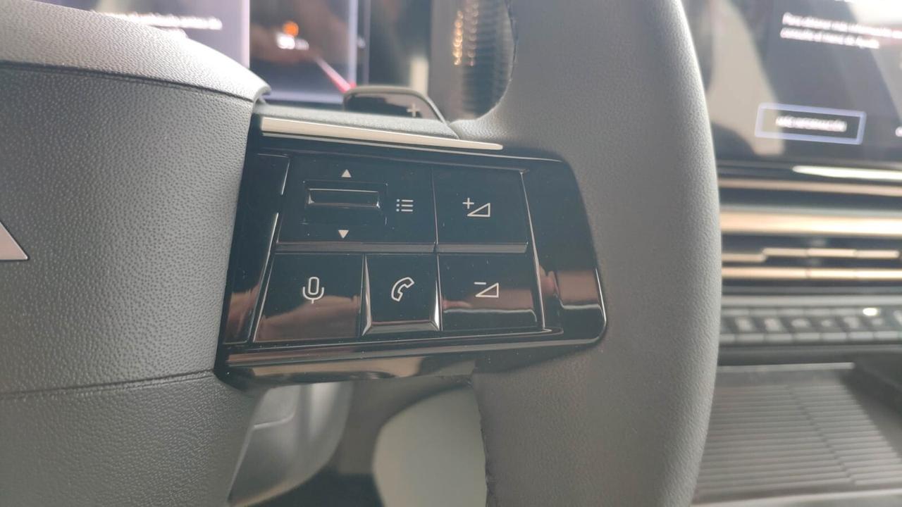 Lancia Ypsilon Hybrid e-DCT
