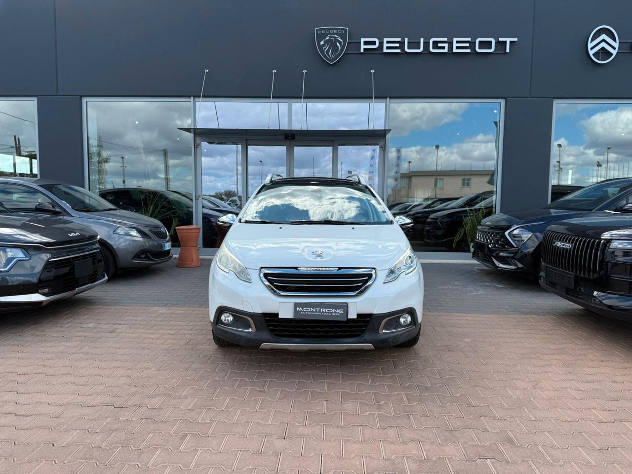 Peugeot 2008 1.6 e-HDi 115 CV Stop&Start Féline