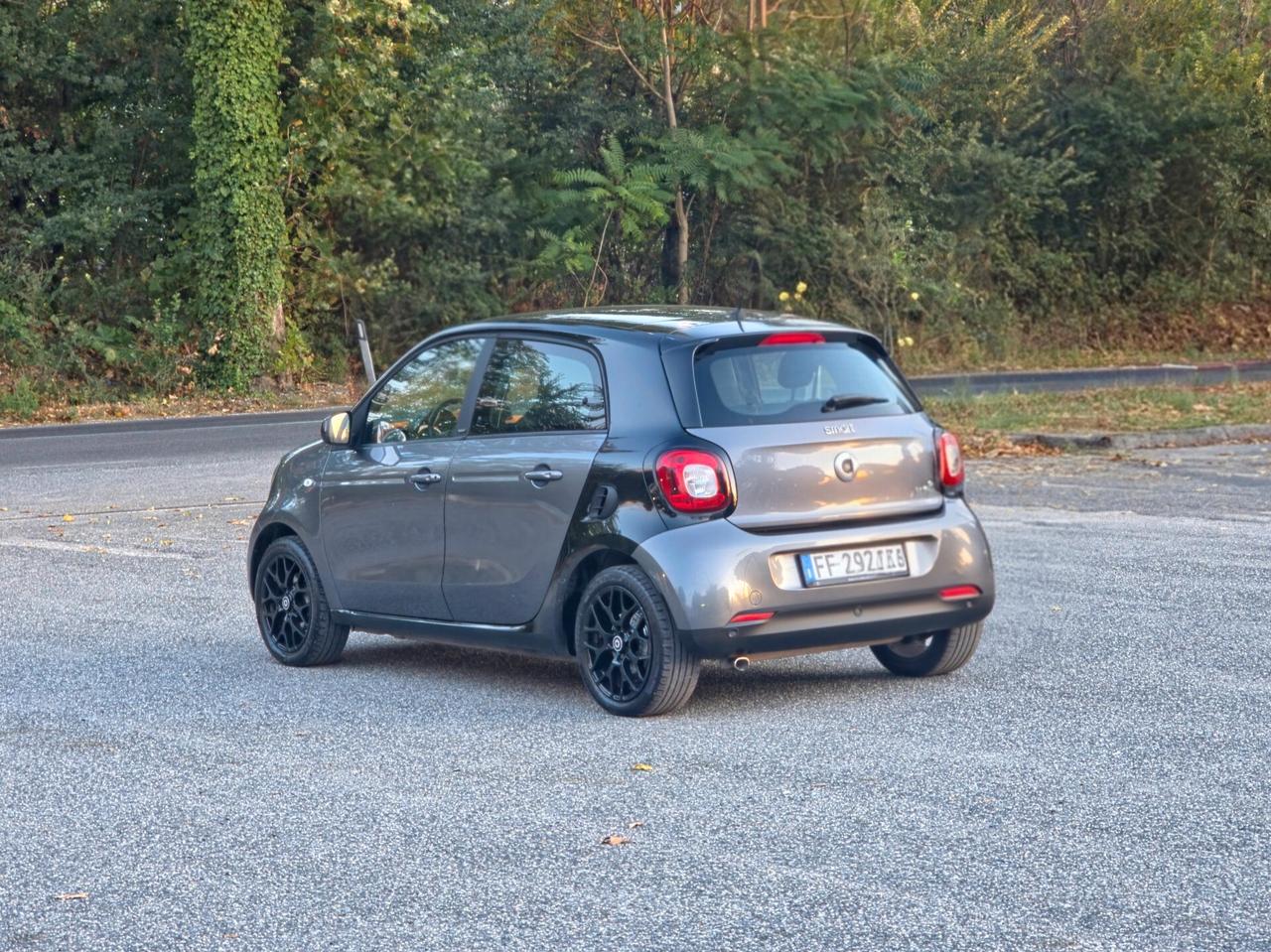 Smart ForFour 90 0.9 Turbo twinamic Prime E6 Automatico NEO 2016