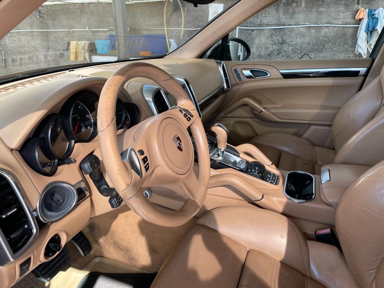 Porsche Cayenne 3.0 Diesel motore nuovo