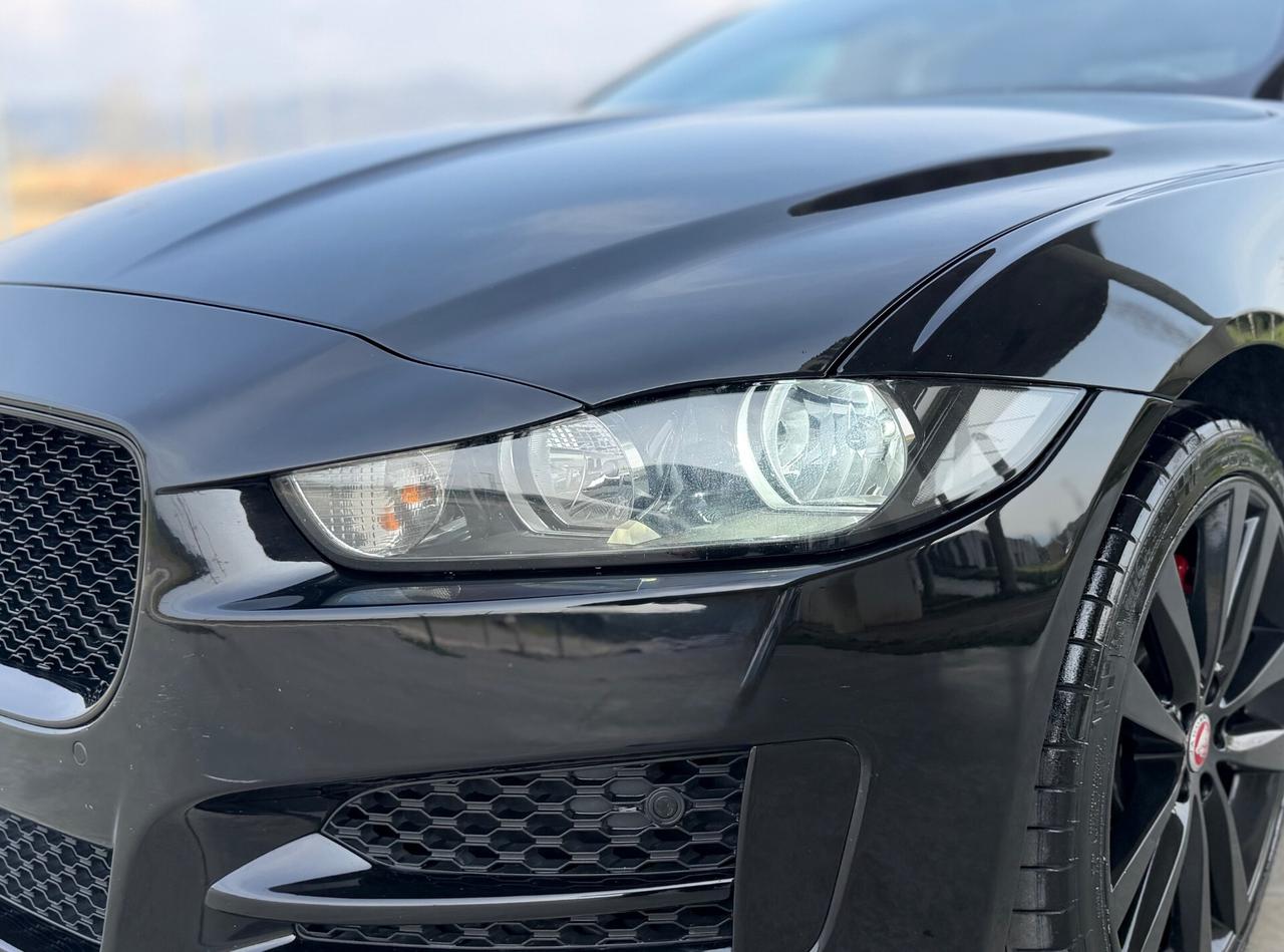 Jaguar XE 2.0 D Turbo 180CV aut. R-Sport