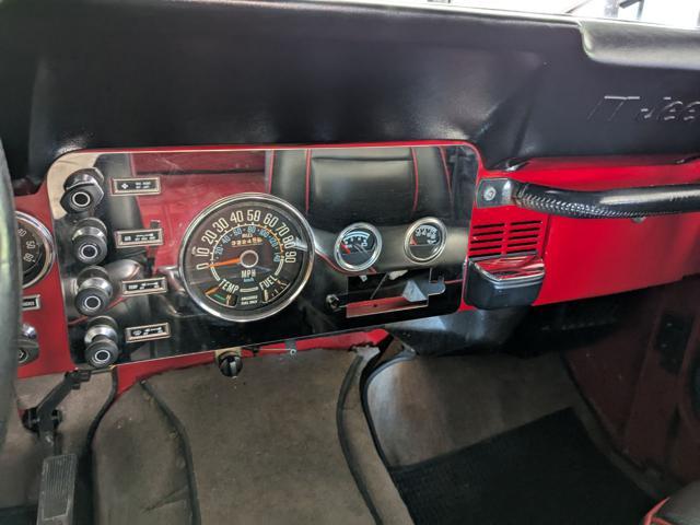 JEEP CJ-7 GOLDEN EAGLE