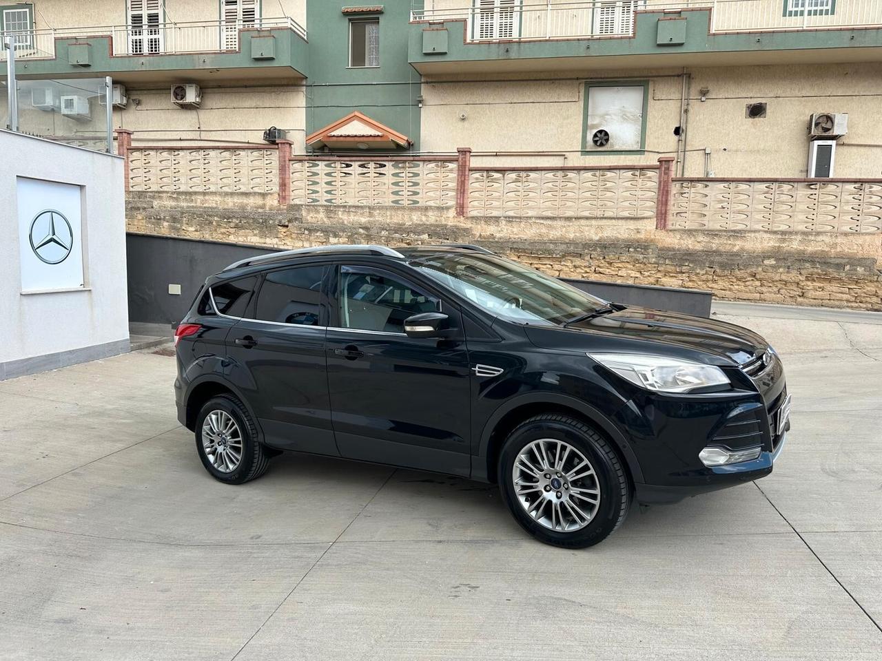 Ford Kuga 2.0 TDCI 140 CV 4WD Powershift Plus Gancio di traino