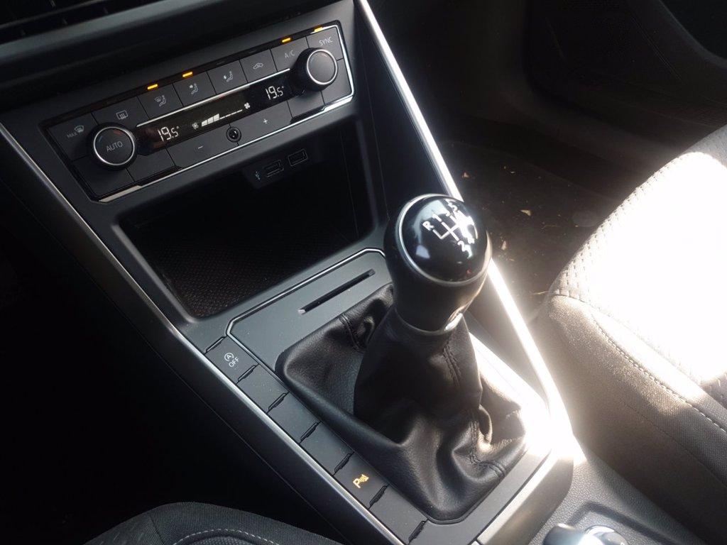 VOLKSWAGEN Polo 5p 1.0 tsi comfortline 95cv del 2019
