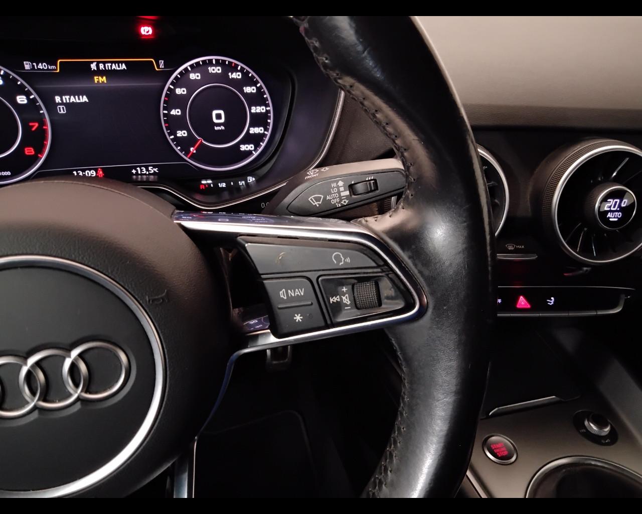 AUDI TT III 2015 Coupe - TT Coupe 1.8 tfsi Design