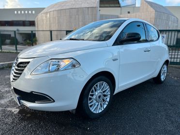 Lancia Ypsilon 0.9 85cv Automatica GPL