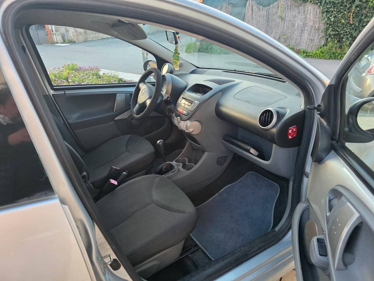 Toyota Aygo 1.0 12V VVT-i 5 porte