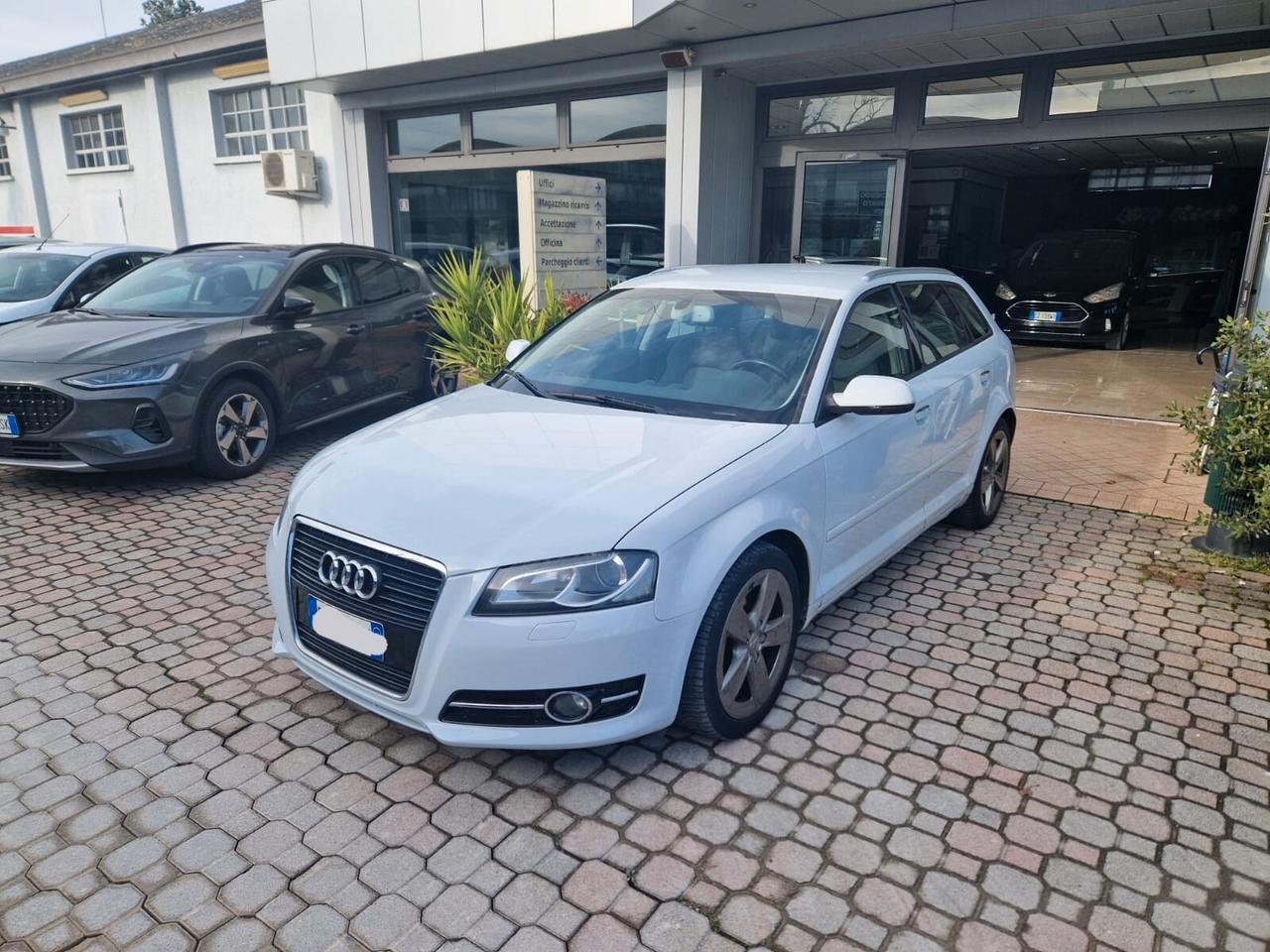 Audi A3 SPB 1.6 TDI 105 CV CR Ambition OK NEO PATENTATI