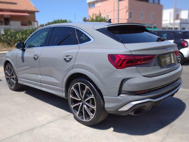 AUDI RS Q3 SPB quattro S tronic 2.5 quattro s-tronic