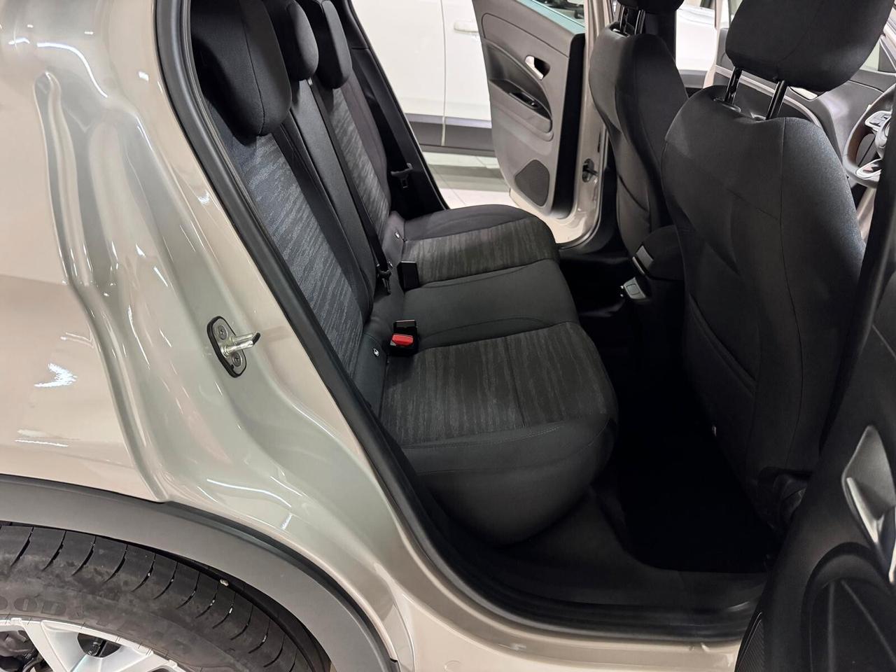 Jeep Avenger 1.2 Turbo 100 CV Altitude